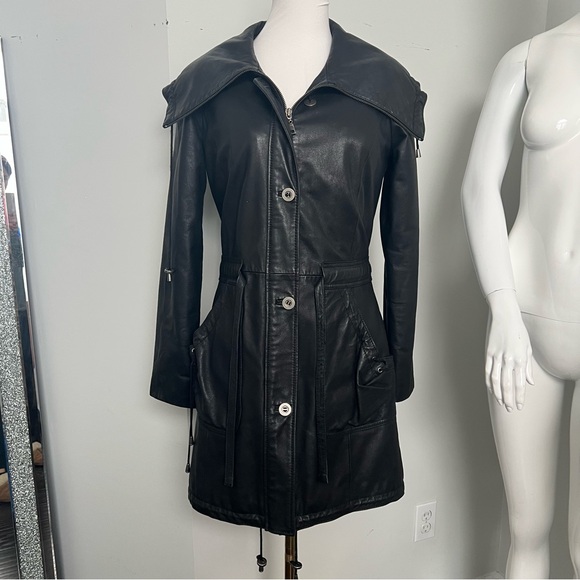 Danier Genuine Leather Coat • Black Leather Trench Jacket • Cinched Waist xxs - Picture 4 of 6